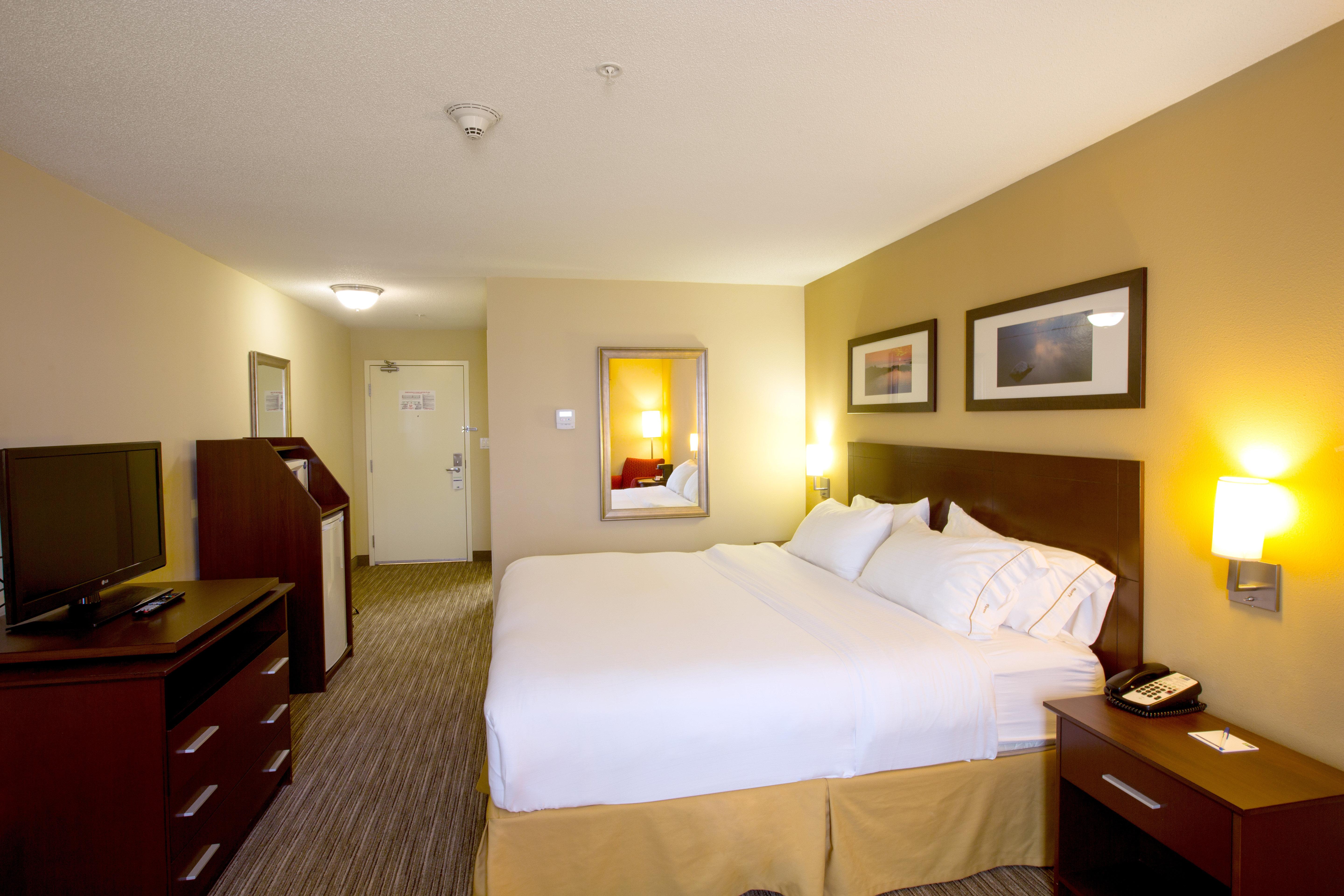 Hotel Express Stellarton-new Glasgow By Ihg 3*