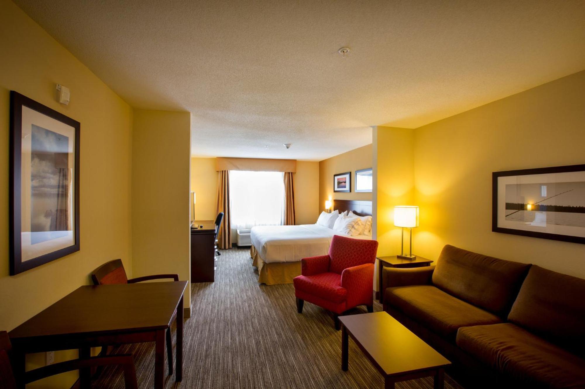 Express Stellarton-new Glasgow By Ihg