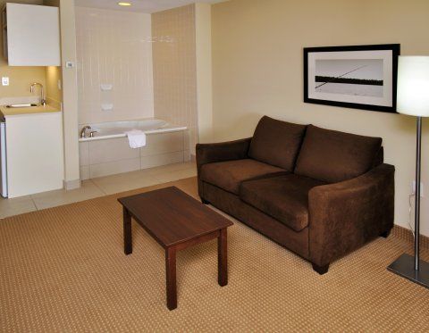 Express Stellarton-new Glasgow By Ihg Hotel 3*