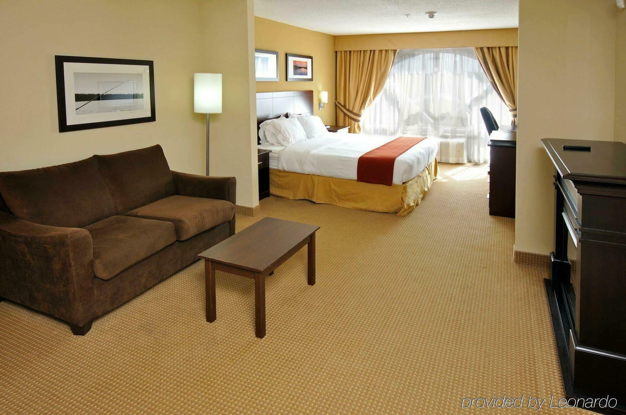 Express Stellarton-new Glasgow By Ihg Hotel